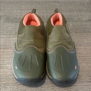Ryka Majesty Waterproof Olive Green Coral Rubber Soles Slip On Size‎ 9